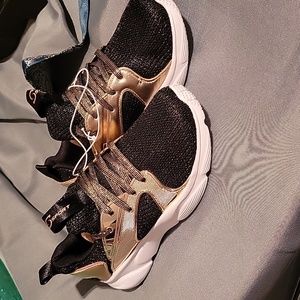 Nwt Sport sneakers